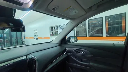 쉐보레SUV 트레버스 화이트 레이노S9 블랙박스 LX5000 시공완료.