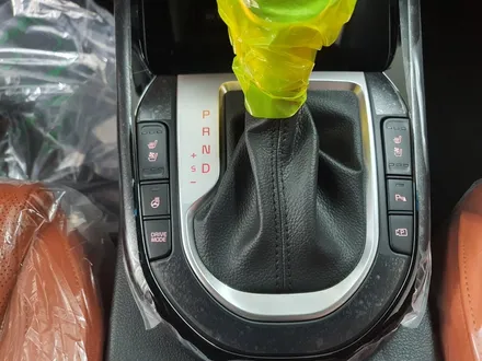 기아 K3 열차단 틴팅 레이노팬텀2 아이나비 Z7000 패키지 작품