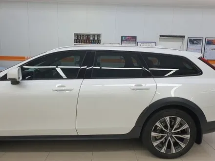 볼보 V90 크로스컨트리 신차 어항 썬팅!