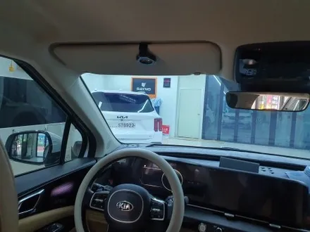 화이트 카니발 KA4 어떤 썬팅이 어울릴까?