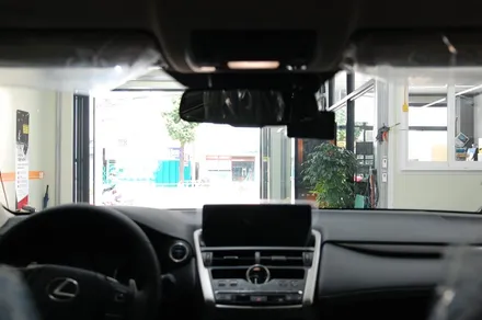 렉서스 nx300 차량에 품격을 더해주는 레이노 얼티넘으로 썬팅시공