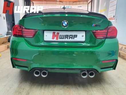 BMW f82 M4 쿠페 에이버리 유광다크그린 인천랩핑 / 부천 소사구 송내동