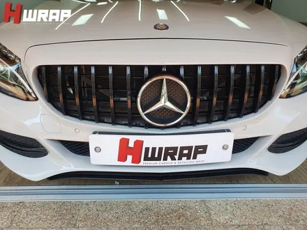 벤츠 W205 C클래스 유광그레이 크레용 색상으로 전체랩핑 / 부천 소사구 송내동