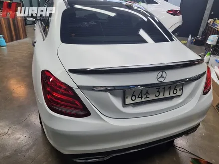 에이버리 사틴화이트로 꾸미는 부천 랩핑 작업 시공(벤츠 c220d) / 부천 소사구 송내동
