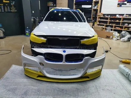 부천전체랩핑 전문업체 에이치랩 BMW 3시리즈 320d m퍼포먼스 데칼 시공 / 부천 소사구 송내동