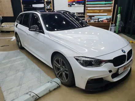 부천전체랩핑 전문업체 에이치랩 BMW 3시리즈 320d m퍼포먼스 데칼 시공 / 부천 소사구 송내동