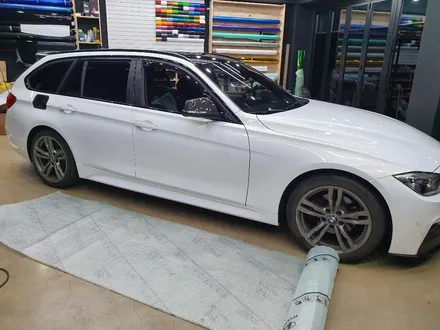 부천전체랩핑 전문업체 에이치랩 BMW 3시리즈 320d m퍼포먼스 데칼 시공 / 부천 소사구 송내동