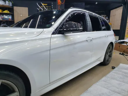 부천전체랩핑 전문업체 에이치랩 BMW 3시리즈 320d m퍼포먼스 데칼 시공 / 부천 소사구 송내동