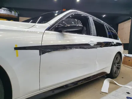 부천전체랩핑 전문업체 에이치랩 BMW 3시리즈 320d m퍼포먼스 데칼 시공 / 부천 소사구 송내동