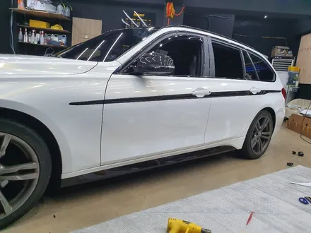 부천전체랩핑 전문업체 에이치랩 BMW 3시리즈 320d m퍼포먼스 데칼 시공 / 부천 소사구 송내동