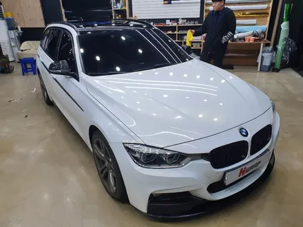 부천전체랩핑 전문업체 에이치랩 BMW 3시리즈 320d m퍼포먼스 데칼 시공 / 부천 소사구 송내동