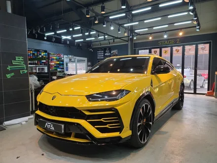 슈퍼카 우루스(URUS)  / 택랩(TECKWRAP)랩핑 풀시공 / 블러드레드 / 캔디레드 / 하남 하산곡동