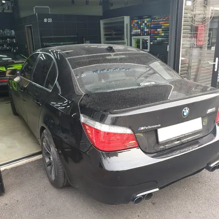 상태 안 좋은 BMW 5시리즈 E60, 에이버리 스카이블루 전체랩핑으로 신차되다?! / 하남 하산곡동