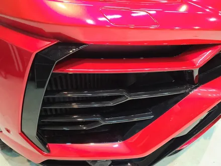 슈퍼카 우루스(URUS)  / 택랩(TECKWRAP)랩핑 풀시공 / 블러드레드 / 캔디레드 / 하남 하산곡동
