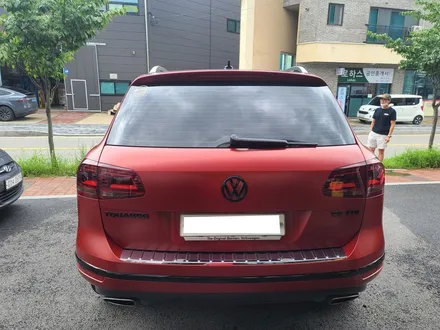 투아렉 전체랩핑, 3M 샤틴뱀파이어레드에 포인트까지! / 하남 하산곡동