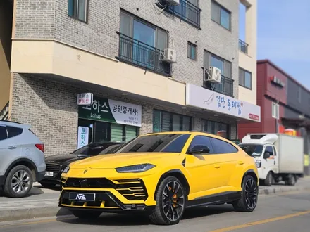 슈퍼카 우루스(URUS)  / 택랩(TECKWRAP)랩핑 풀시공 / 블러드레드 / 캔디레드 / 하남 하산곡동