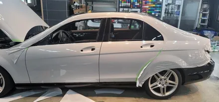 벤츠 08년식 C350 하이그로시 필름으로 전체랩핑 시공 미사 랩핑전문 니드 포 스피드 하남 / 하남 하산곡동