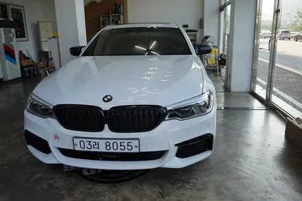 스킨게러지 + BMWM퍼포먼스데칼 + M데칼 + BMW엠퍼포데칼 + BMW랩핑 + G30순정데칼 + BMW순정데칼 / 성남시 분당구 동원동