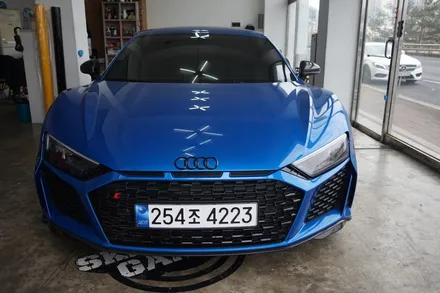 SKIN GARAGE + 아우디R8 루프스킨 + 아우디루프스킨 + R8랩핑 + R8루프스킨 + 전체카스킨 + 자동차랩핑 / 성남시 분당구 동원동