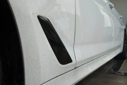 스킨게러지 + BMW 루프스킨 + G30루프스킨 + G30크롬몰딩랩핑 + 윈도우몰딩랩핑 + BMW 윈도우몰딩 + BMW G30랩핑 / 성남시 분당구 동원동