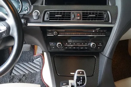 스킨게러지 + BMW실내랩핑 + 실내카본랩핑 + BMW6 + 실내랩핑 + 자동차랩핑 / 성남시 분당구 동원동