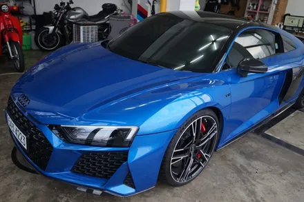 SKIN GARAGE + 아우디R8 루프스킨 + 아우디루프스킨 + R8랩핑 + R8루프스킨 + 전체카스킨 + 자동차랩핑 / 성남시 분당구 동원동