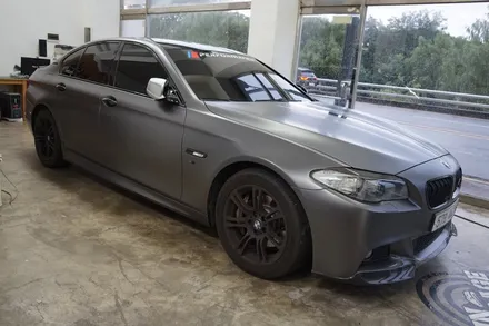 스킨게러지 + BMW F10 전체랩핑 + BMW전체랩핑 + 3M 사틴다크그레이 + 3M SATIN DARK GREY  + BMW데칼 + F10데칼 / 성남시 분당구 동원동