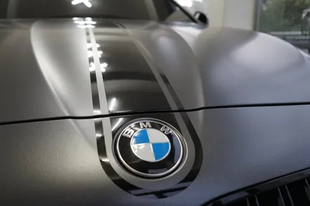 스킨게러지 + BMW F10 전체랩핑 + BMW전체랩핑 + 3M 사틴다크그레이 + 3M SATIN DARK GREY  + BMW데칼 + F10데칼 / 성남시 분당구 동원동