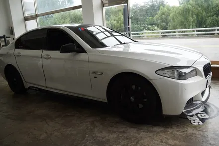 스킨게러지 + BMW F10 전체랩핑 + BMW전체랩핑 + 3M 사틴다크그레이 + 3M SATIN DARK GREY  + BMW데칼 + F10데칼 / 성남시 분당구 동원동