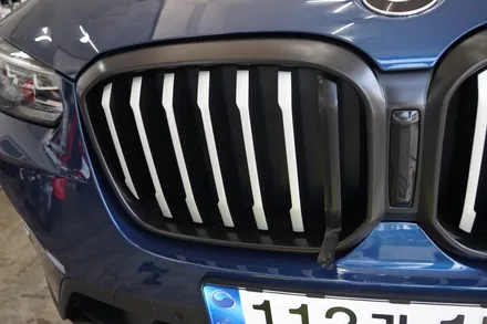 SKIN GARAGE + BMW X3 실내랩핑 + X3 크롬딜리트 + BMW 실내랩핑 + 크롬죽이기 + 하이글로시 죽이기 / 성남시 분당구 동원동
