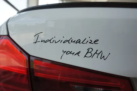 스킨게러지 + RID + BMW G30데칼 + G30M데칼 + M퍼포먼스데칼 + BMW데칼 / 성남시 분당구 동원동