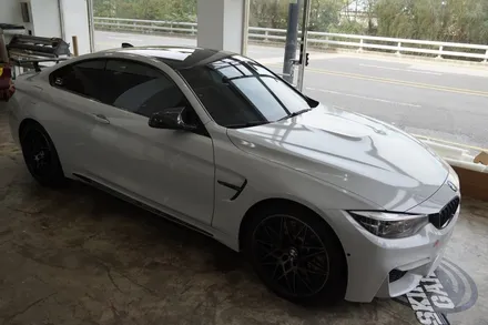 스킨게러지 + BMW M4전체랩핑 + M4전체랩핑 + M4랩핑 + 카본루프PPF + BMW 전체랩핑 + 에이버리그레이 + PPF + 카스킨 / 성남시 분당구 동원동