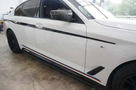 SKIN GARAGE + BMW G30 데칼 + BMW데칼 + M퍼포먼스데칼 + BMW캐릭터라인데칼 / 성남시 분당구 동원동