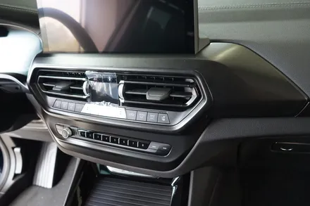 SKIN GARAGE + BMW X3 실내랩핑 + X3 크롬딜리트 + BMW 실내랩핑 + 크롬죽이기 + 하이글로시 죽이기 / 성남시 분당구 동원동