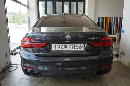 BMW 7시리즈 크롬딜리트  #BMW크롬딜리트작업 #분당크롬죽이기랩핑 #용인크롬죽이기랩핑 #자동차크롬딜리트랩핑 #스킨게러지 #자동차크롬죽이기 / 성남시 분당구 동원동