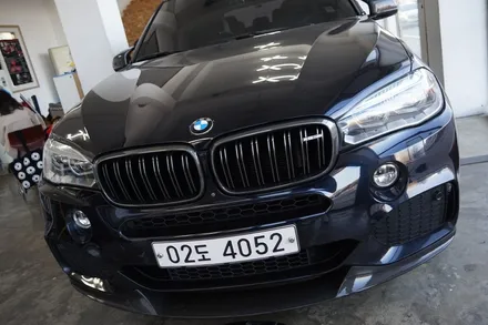 스킨게러지 + BMW X5 키드니그릴랩핑 + 블랙크롬랩핑 + 앰블럼랩핑 + 에이버리크롬 + 에이버리블랙크롬 / 성남시 분당구 동원동