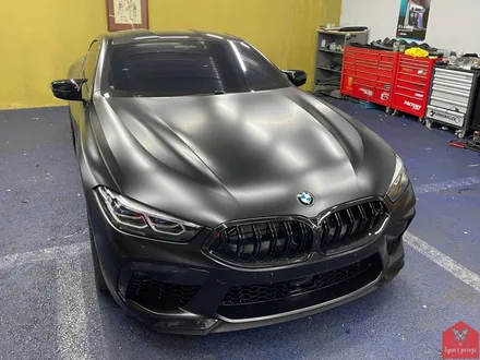 부산랩핑 전문점 현스게러지 BMW M8 쿠페 컴페티션 이노즈텍 마이애미 블루 전체랩핑 시공 소개 / 부산 강서구 명지동