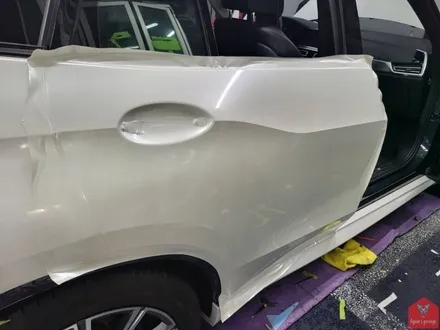 깨끗하게 맑게 자신 있게! 부산랩핑 전문샵 현스게러지 BMW X5 화이트펄 전체랩핑 시공 소개 / 부산 강서구 명지동