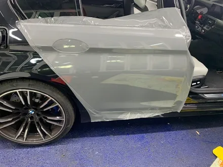 <부산랩핑,부산ppf,부산자동차랩핑> BMW M5 시멘트 전체랩핑 에이버리 락그레이전체랩핑 / 부산 강서구 명지동