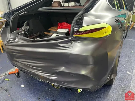 부산랩핑 전문점 현스게러지 BMW X6 사틴 다크 그레이 전체랩핑(+카본 포인트 랩핑) 시공 소개 / 부산 강서구 명지동
