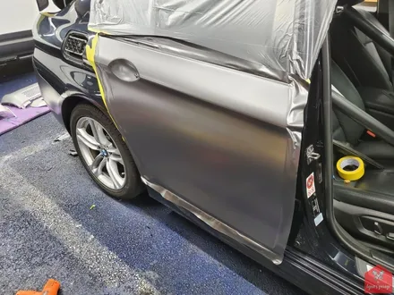 부산랩핑 전문점 현스게러지 BMW F10 5시리즈 사틴 다크 그레이 전체랩핑 시공 소개 / 부산 강서구 명지동