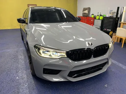 <부산랩핑,부산ppf,부산자동차랩핑> BMW M5 시멘트 전체랩핑 에이버리 락그레이전체랩핑 / 부산 강서구 명지동