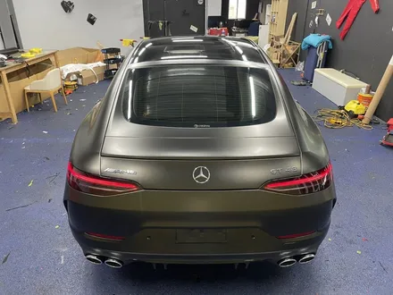 <부산랩핑,부산ppf,부산자동차랩핑>벤츠 AMG GT 사틴골드더스트블랙 전체랩핑 및 실내랩핑, 크롬죽이기, 라이트 필름 / 부산 강서구 명지동