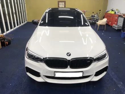 <부산랩핑,부산ppf,부산자동차랩핑>BMW 520d 5시리즈 g30  루프스킨, 윈도우 크롬죽이기, 라이트 필름, 스모그 필름 / 부산 강서구 명지동
