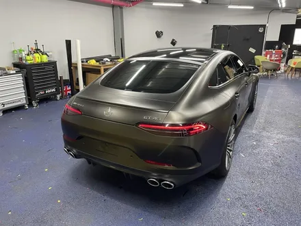 <부산랩핑,부산ppf,부산자동차랩핑>벤츠 AMG GT 사틴골드더스트블랙 전체랩핑 및 실내랩핑, 크롬죽이기, 라이트 필름 / 부산 강서구 명지동