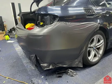 부산랩핑 전문점 현스게러지 BMW F10 5시리즈 사틴 다크 그레이 전체랩핑 시공 소개 / 부산 강서구 명지동