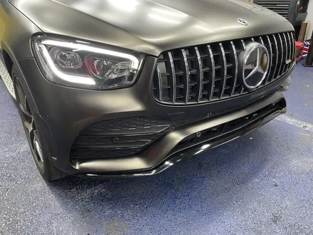 <부산랩핑,부산ppf,부산자동차랩핑>벤츠 GLC 43 AMG 사틴 골드더스트블랙 전체랩핑 및 크롬죽이기 / 부산 강서구 명지동