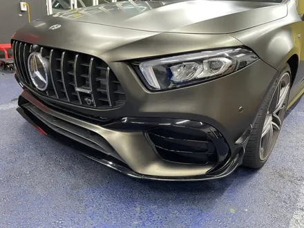 <부산랩핑,부산ppf,부산자동차랩핑>벤츠 A45 AMG 사틴 골드더스트블랙 전체랩핑 3m 2080 / 부산 강서구 명지동