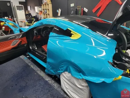 부산랩핑 전문점 현스게러지 BMW M8 쿠페 컴페티션 이노즈텍 마이애미 블루 전체랩핑 시공 소개 / 부산 강서구 명지동