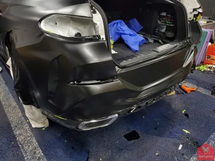다크 포스 끝판왕! 부산랩핑 전문점 현스게러지 BMW X6 사틴블랙 전체랩핑(+크롬죽이기) 시공 소개 / 부산 강서구 명지동